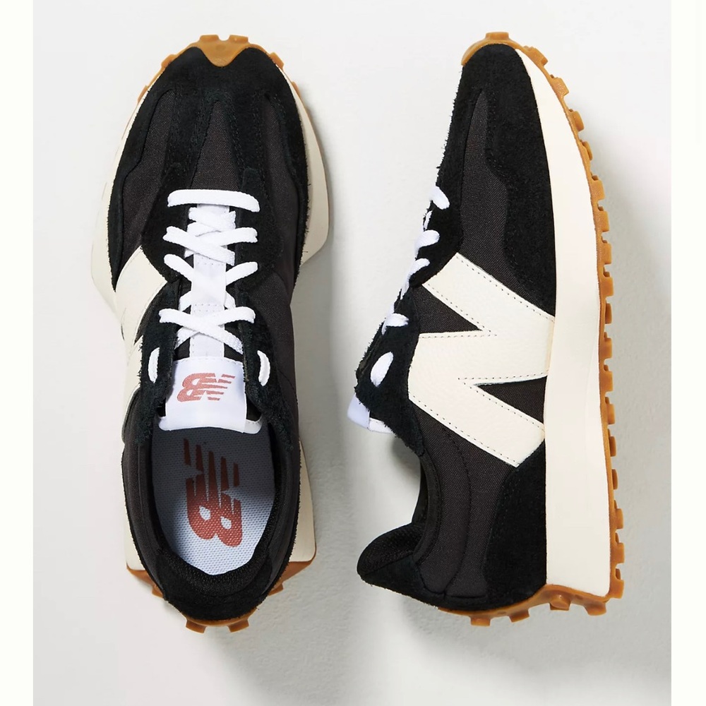COPY - New Balance 327 Sneakers